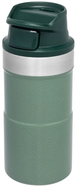Thermosbeker Stanley The Trigger Action Travel Mug Hammertone Green 0,25L -Kampeeruitrusting 4 Large JPG The20Classic20Trigger Action20Travel20Mug2020208.5oz 17