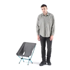 Campingstoel Helinox Chair Zero White 7 Campingstoel Helinox Chair Zero White -Kampeeruitrusting 4 chairzeroblackmale185cmmodelcut2 1200px2000x 2